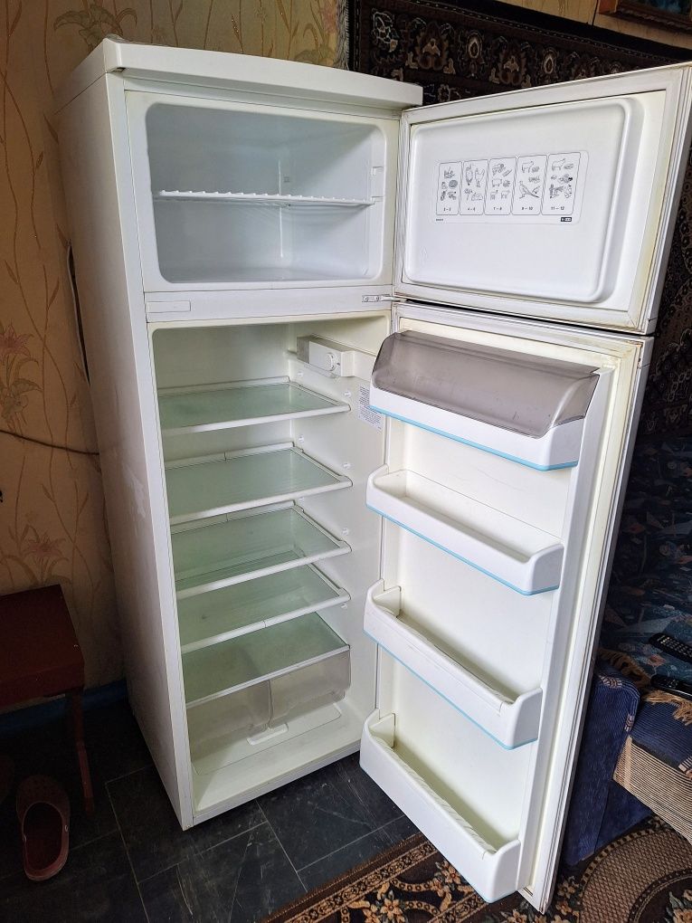 Холодильник ARDO б/у