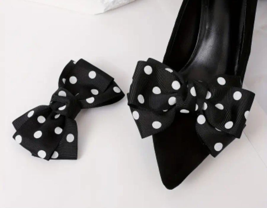 Stroje karnawałowe dla pary – retro,  lata 60.  w grochy.