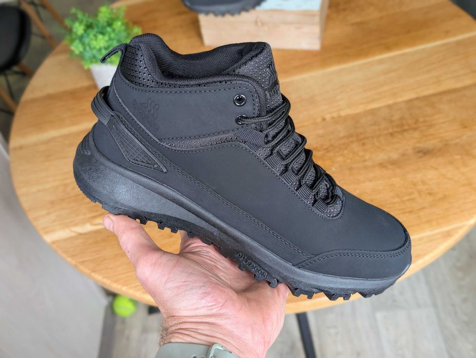 Чоловічі зимові кросівки черевики теплі і комфортні. водонепроникні