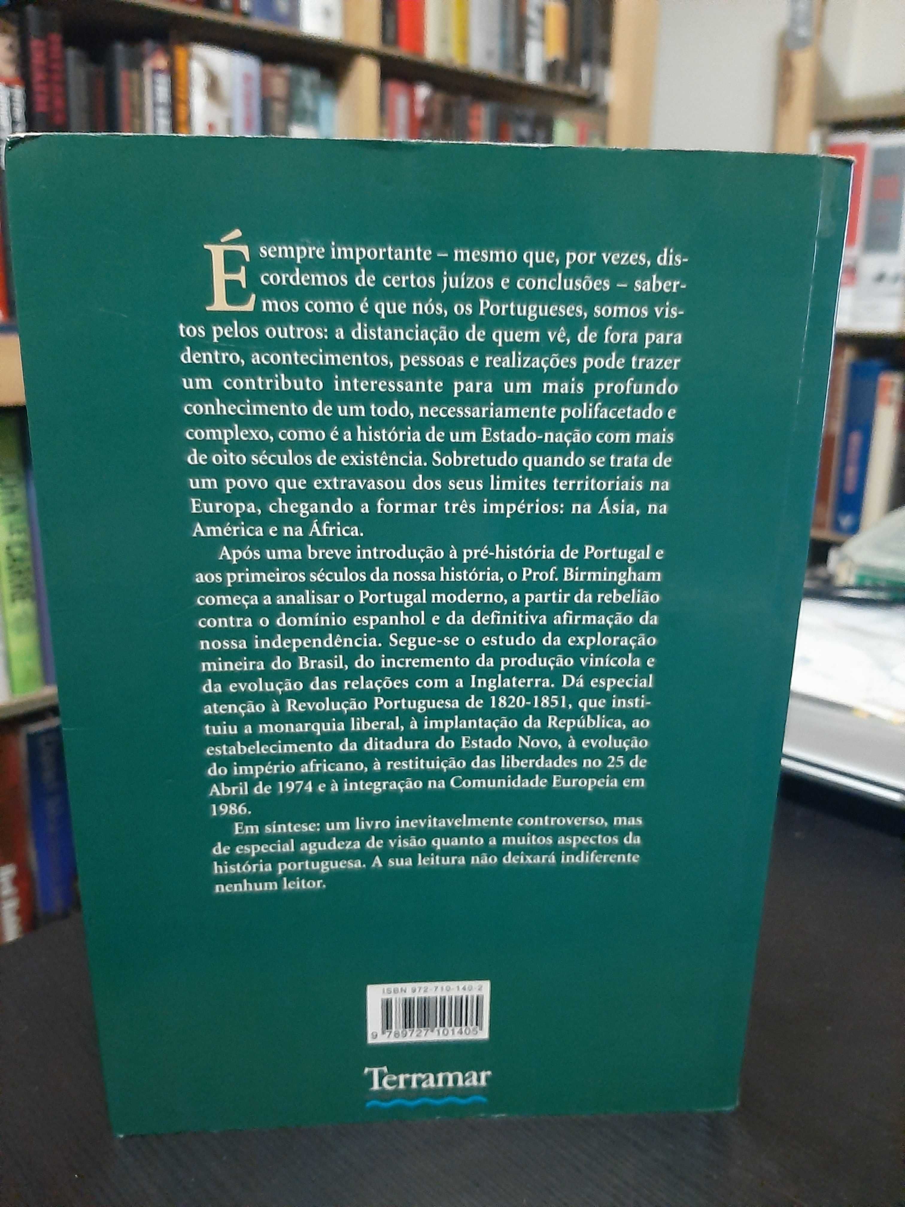 David Birmingham – História de Portugal: uma perspectiva Mundial