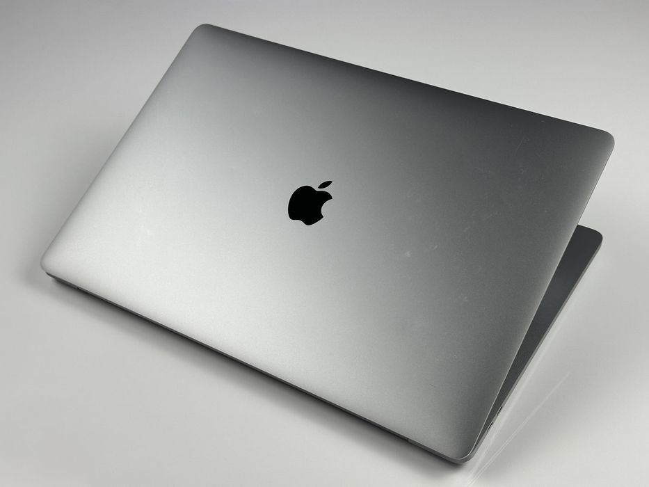 Laptop Apple MacBook Pro 16 A2141 | i9-9880H / 64GB / 1TB / Radeon/ US