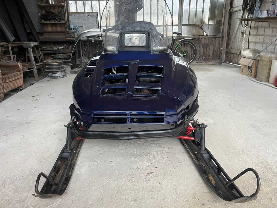 Снігохід Поларіс..ціна халява