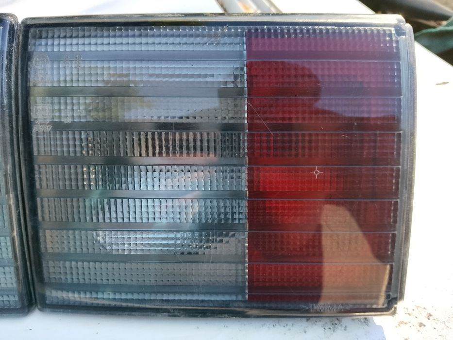 Ліхтарі задні в кришку багажника ВАЗ 2110