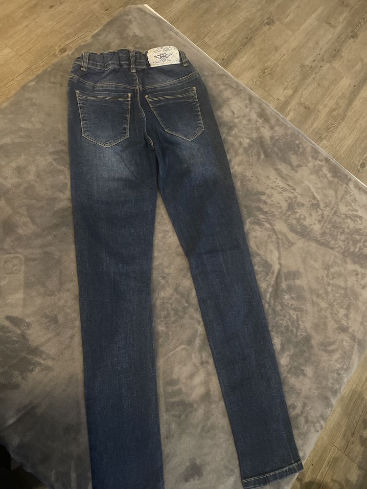 Spodnie jeans 152 denim