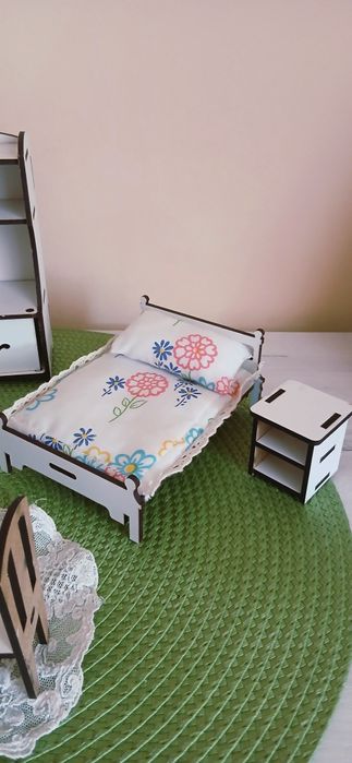 Іграшкові меблі для міні ляльок