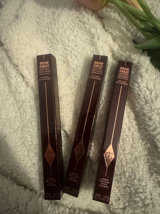 Kredka do brwi Charlotte tilbury brązowa
