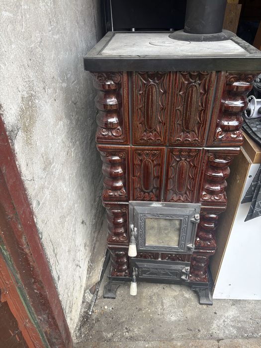 Piec kaflowy wolno stojacy