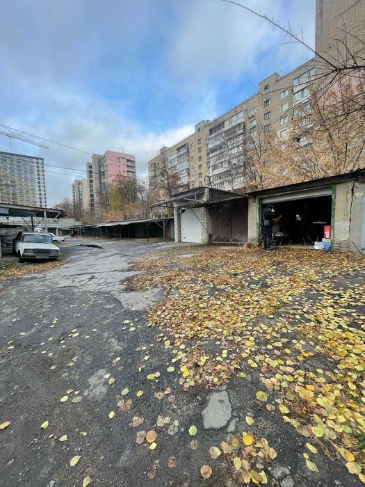Продам. гараж в ценре