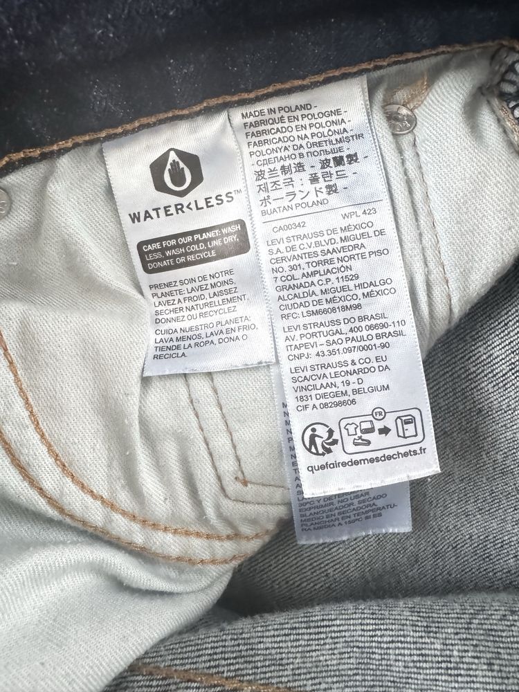 Levis 514 - granatowe