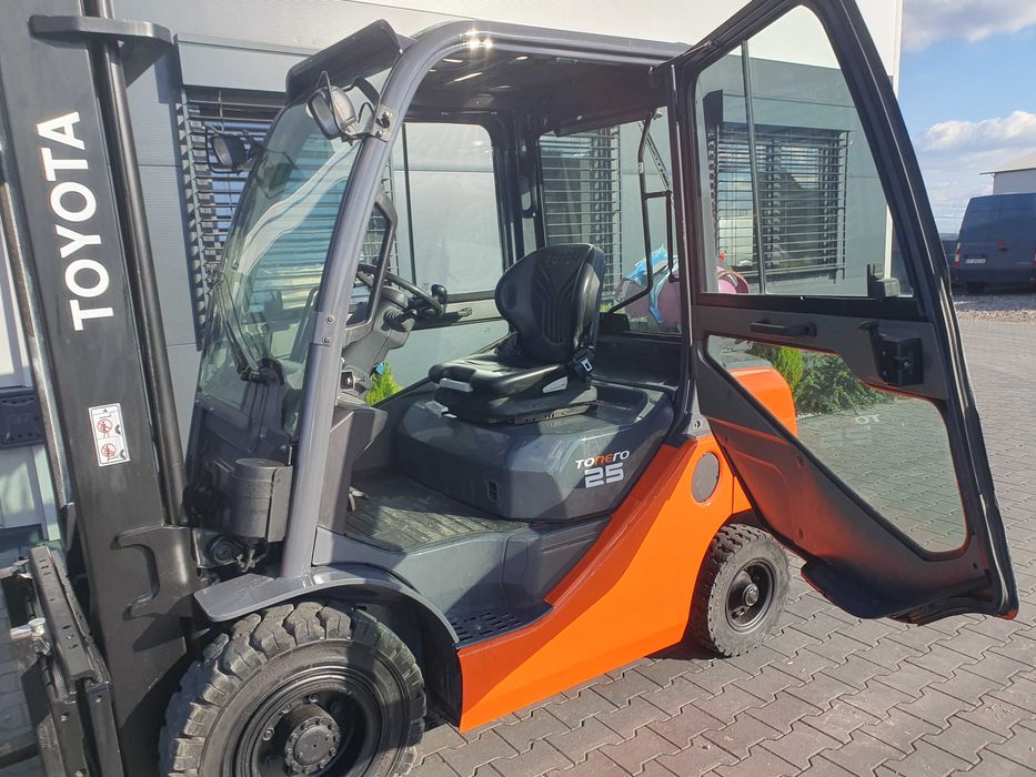 Wózek widłowy Toyota 8FGF25 Kabina  Ogrzewanie 8FG20,8FGF30 2011r