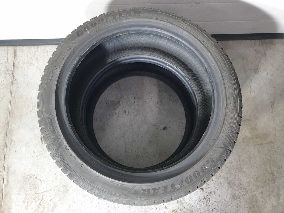 2szt. 225/45/18 95V Goodyear UG Performance + RFT 5mm 2020r [ 10796 ]