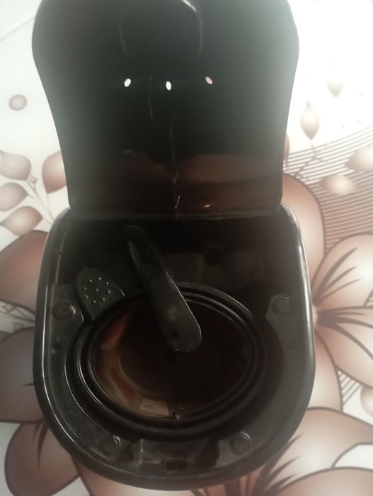 Продам кофеварку