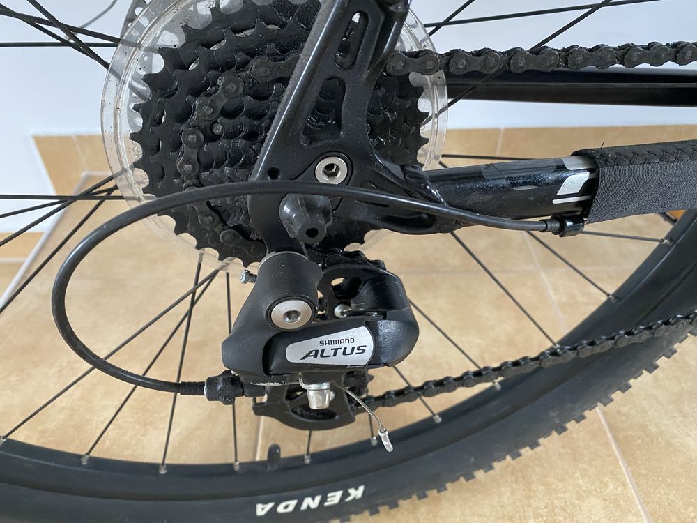 Rower Carrera Vengeance 27.5", Shimano, SRsuntour, Tarcze, Rama M