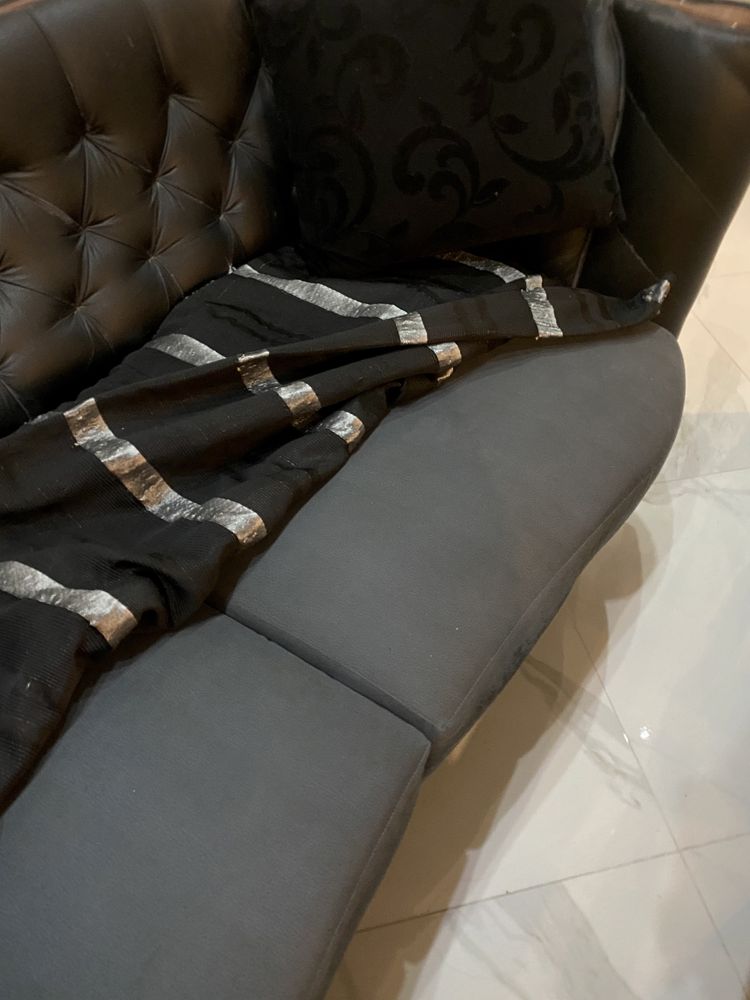 Честор комплект диван+2 кресла(под реставрацию)