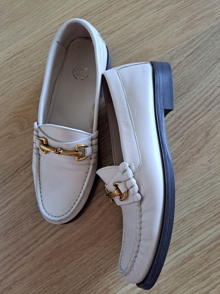 Sapatos Massimo Dutti 35