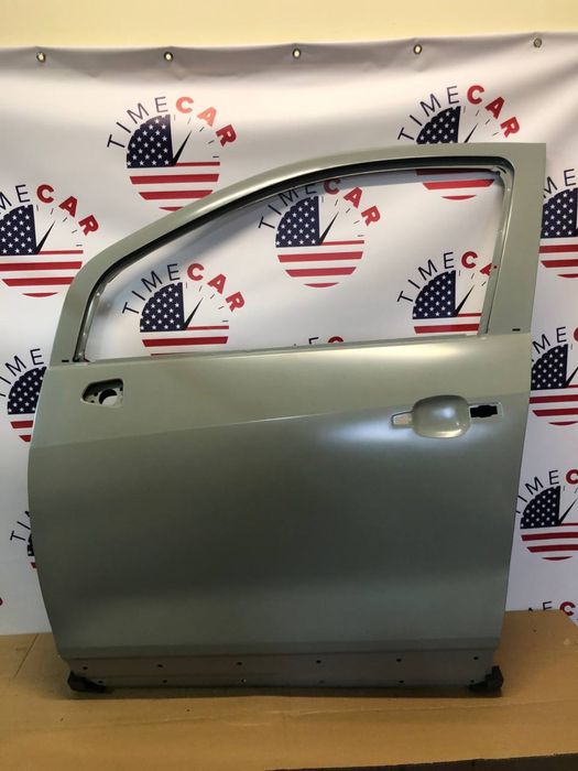 Двері переді ліві праві Chevrolet Trax / Buick Encore 2014 2022