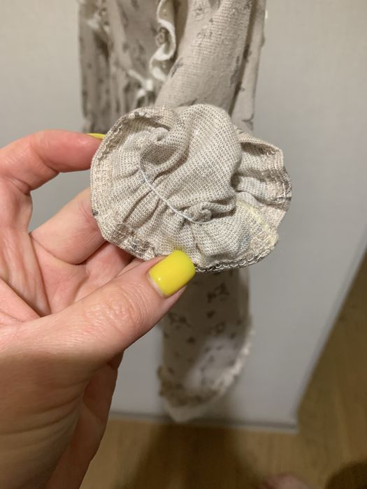 Сукня на річок з рюшами