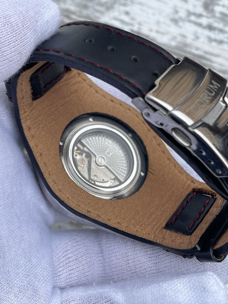 Мужские часы ,чоловічі годинники CORUM