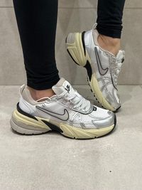 Бомбічні кросівки женские Nike V2K Runtekk Grey найк кроссовки