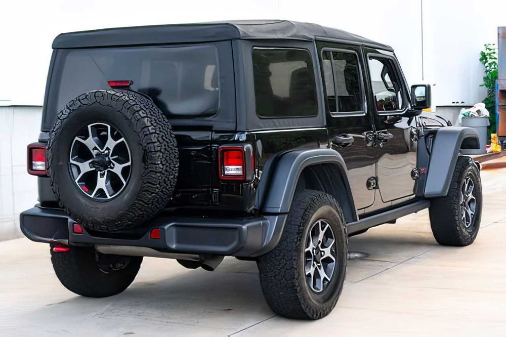 Jeep Wrangler      2021