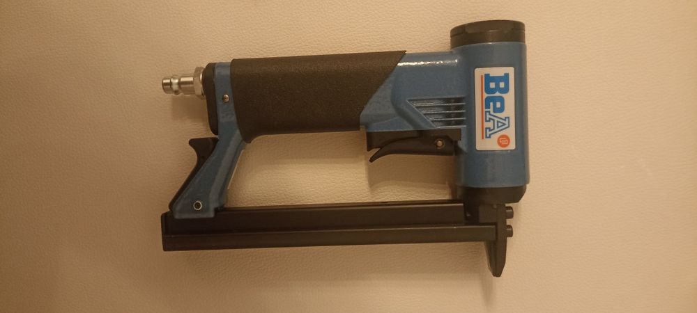 Zszywacz Tapicerski BeA 380/16-400