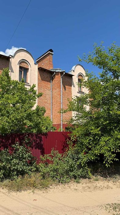 Будинок біля річки | 290 м² | 10 соток | 15 хв від міста | КОД 43942
