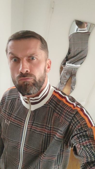 продам костюм LONSDALE