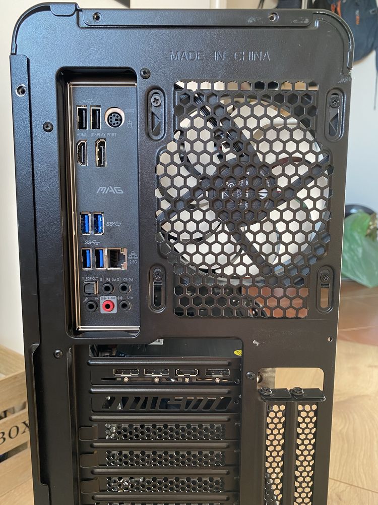 Komputer stacjonarny (pc) I5 10400f rx6600xt red devill