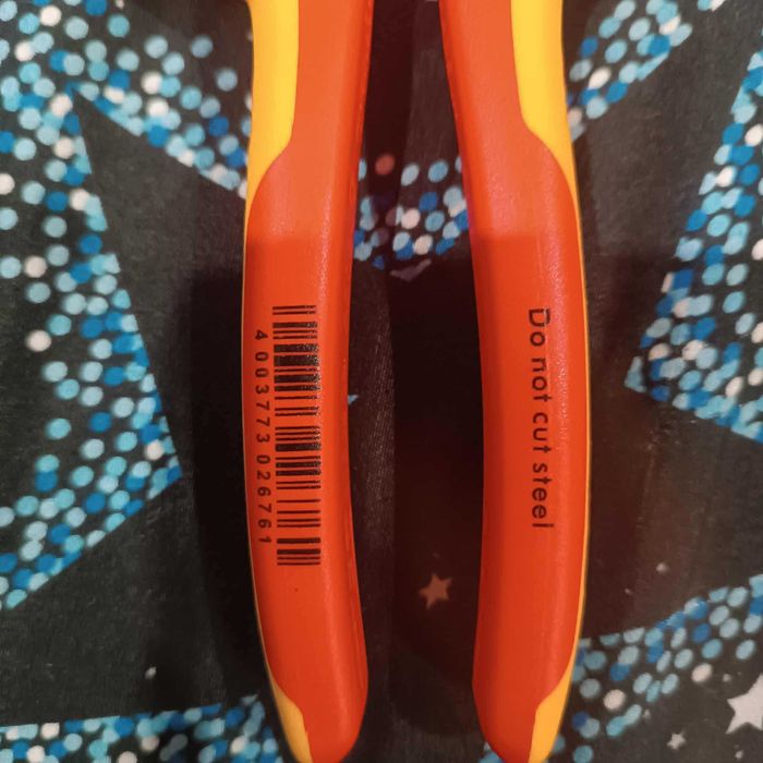 95  16  200
Knipex Nożyce do kabli
Z podwójnym ostrzem 1000V