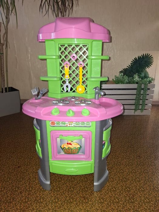 Детская кухня в отличном состоянии.