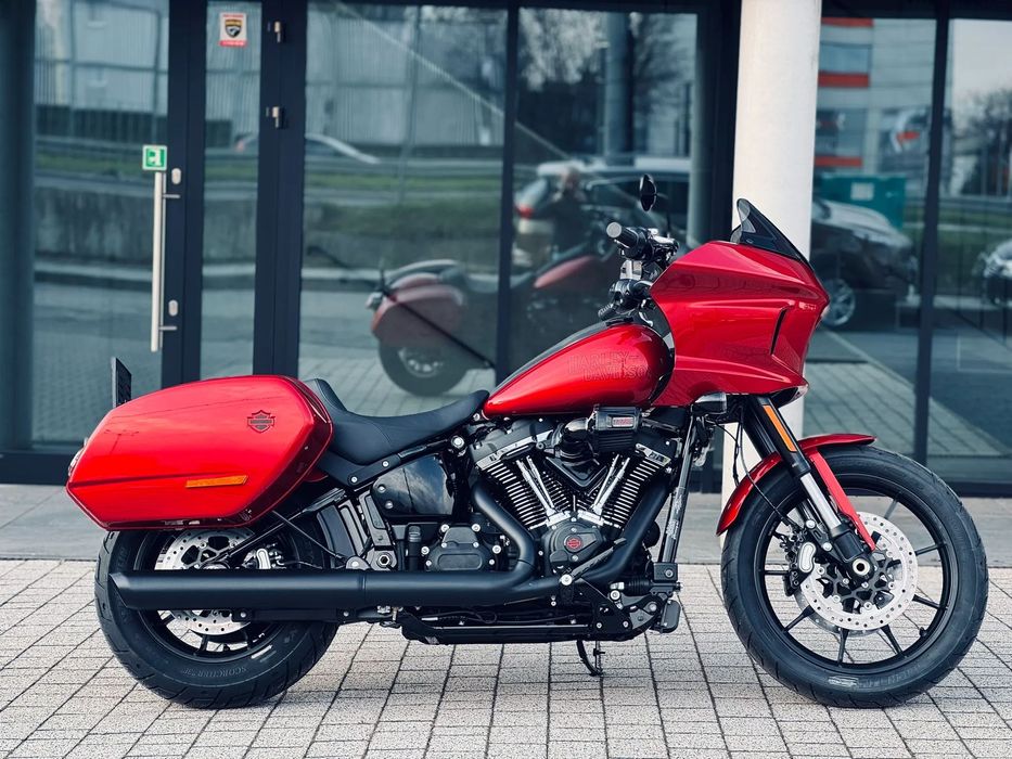 Harley-Davidson Softail Low Rider ST. Nowy model 2025 z silnikiem 117. Motocykl Demonstracyjny.