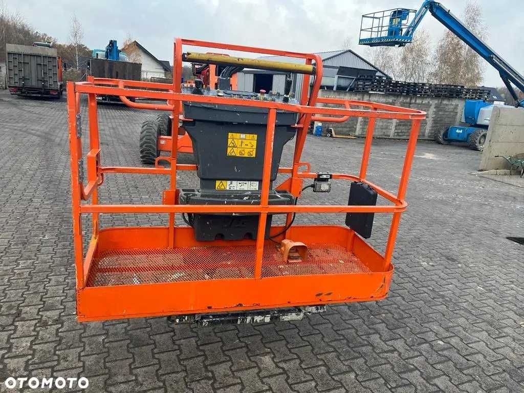 Wynajem podnośnika JLG M600JP