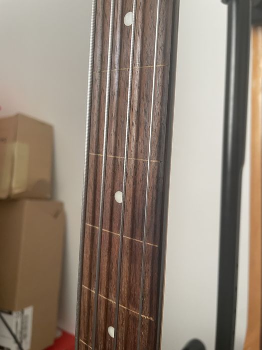 Baixo Fretless Fender Squier Precision