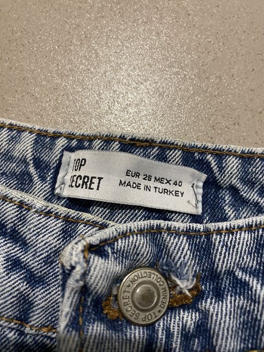 Голубі джинси баллони