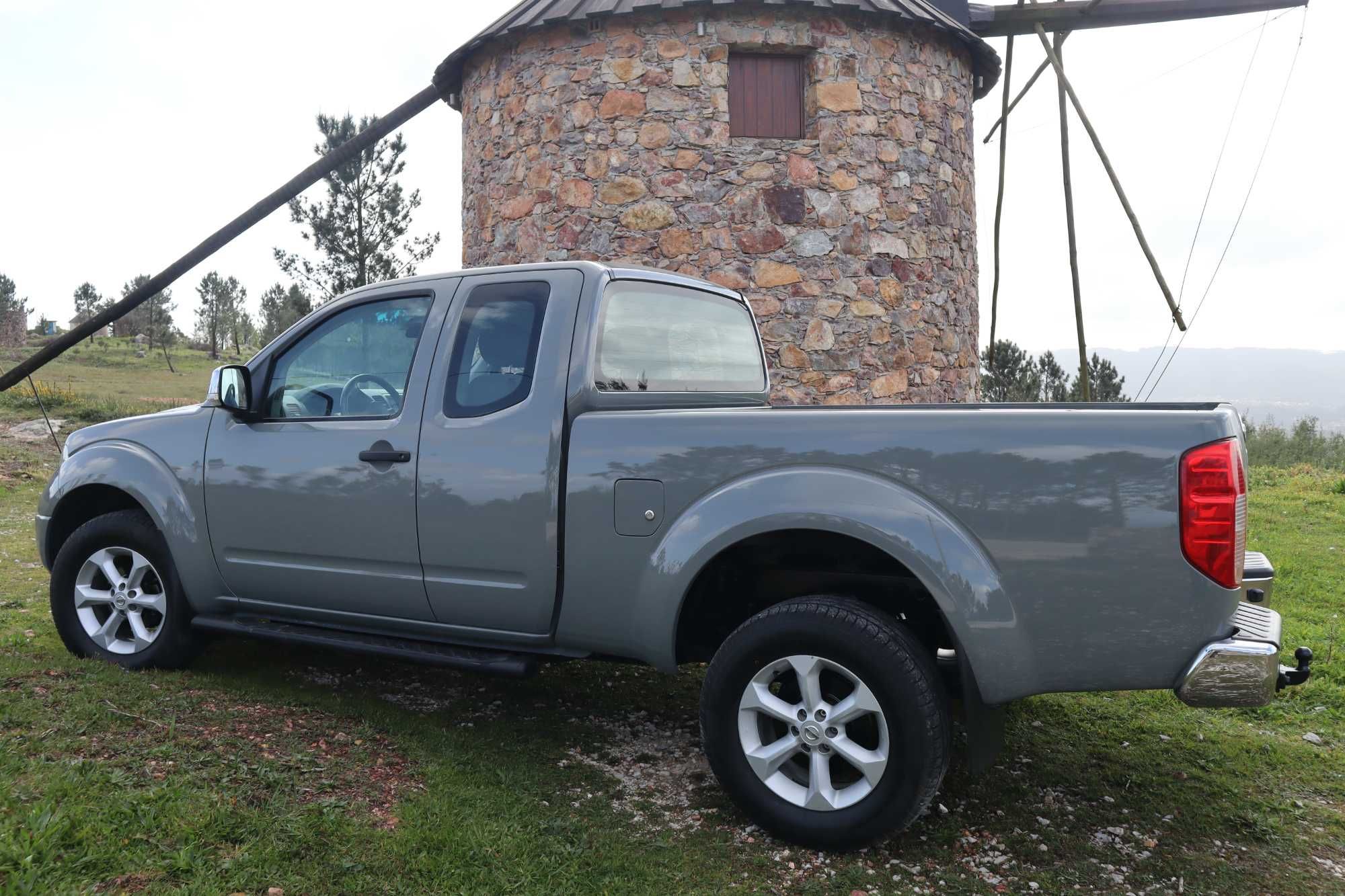 NISSAN NAVARRA 2.5 DCI COMERCIAL