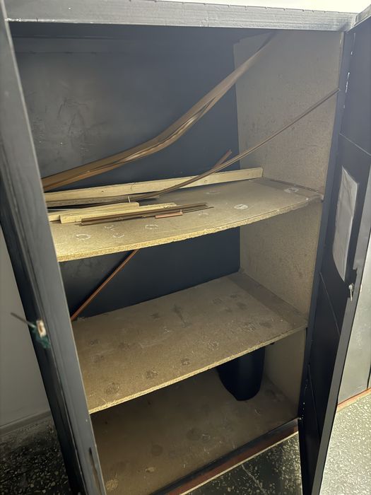 Металический шкаф