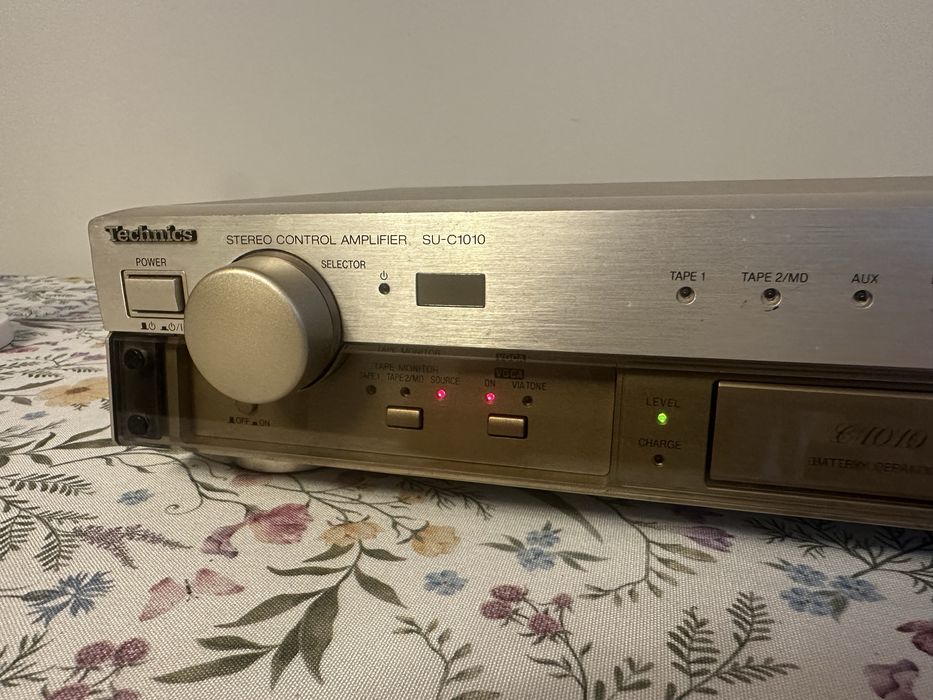 Przedwazmacniacz technics SU-C1010 Sprawny