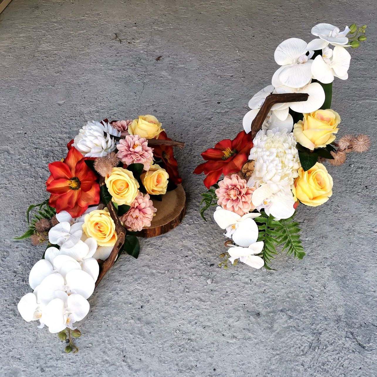 Komplet wiązanka na drewnie +bukiet sztuczne kwiaty wazon