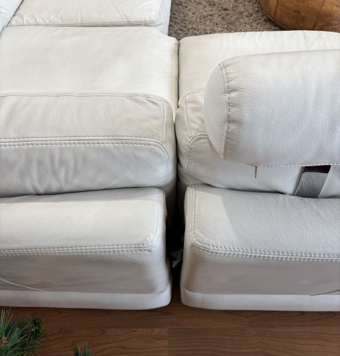 Sofa em pele chaise long da chateaux d’ax