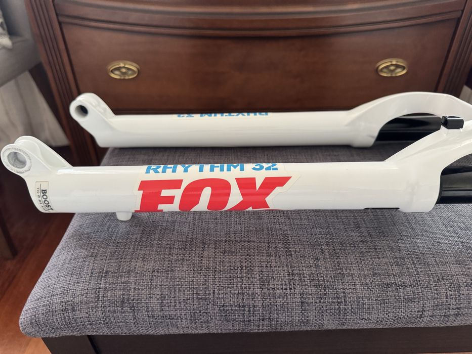 FOX RHYTHM 32 FLOAT 29 100 amortyzator BOOST MTB XC rock shox manetka