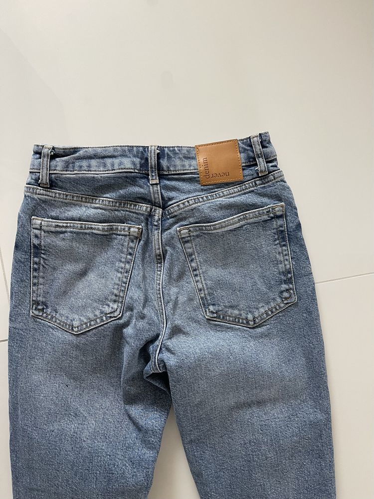 Spodnie jeansowe Denim Never 26/32