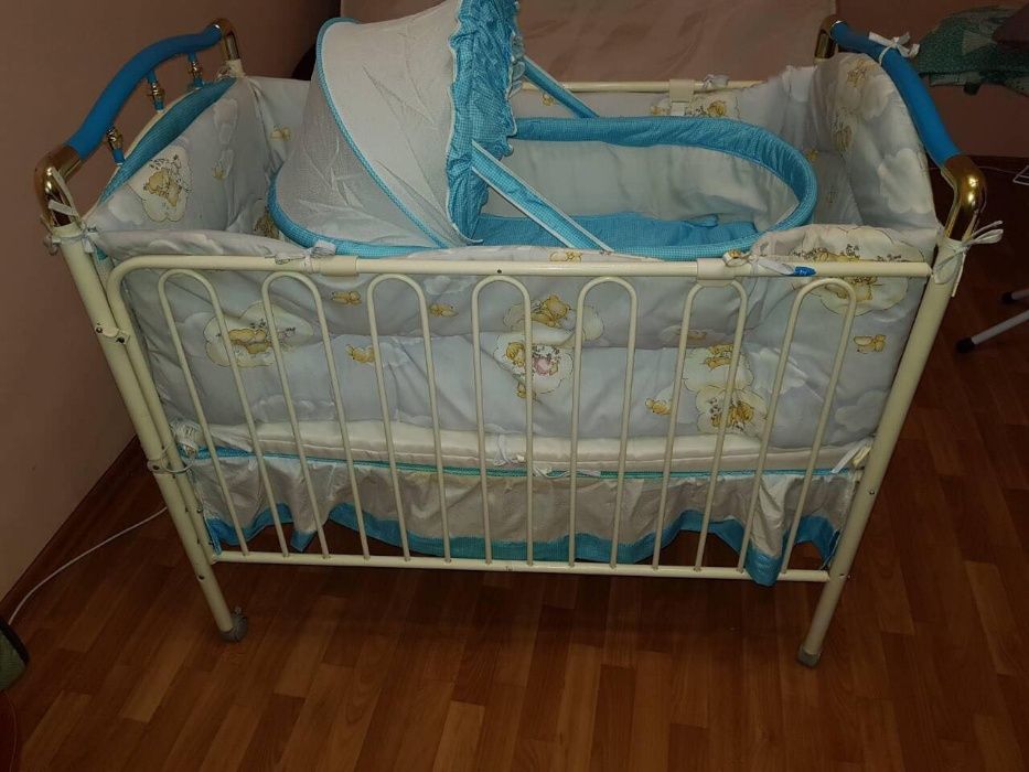 детская кроватка Geoby