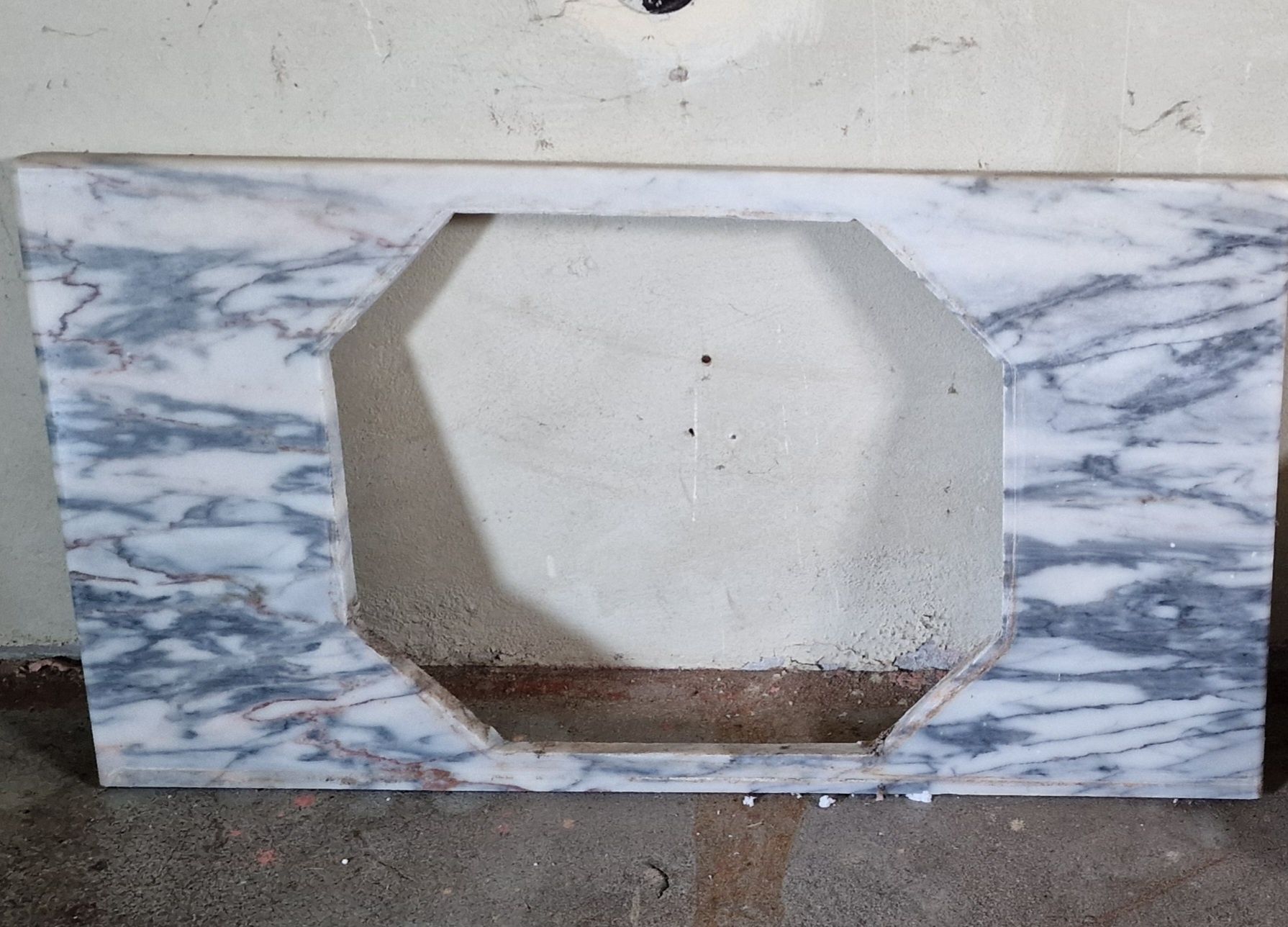 Pedra de mármore com lavatório