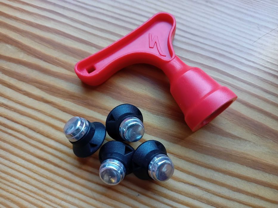 Kołki / kolce do butów rowerowych
Specialized