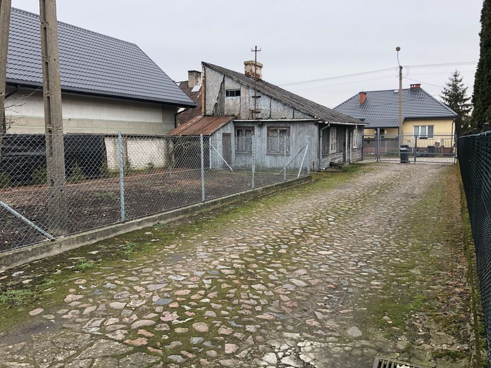 Działka w ścisłym centrum miasta Pułtusk wraz z zabudowaniami