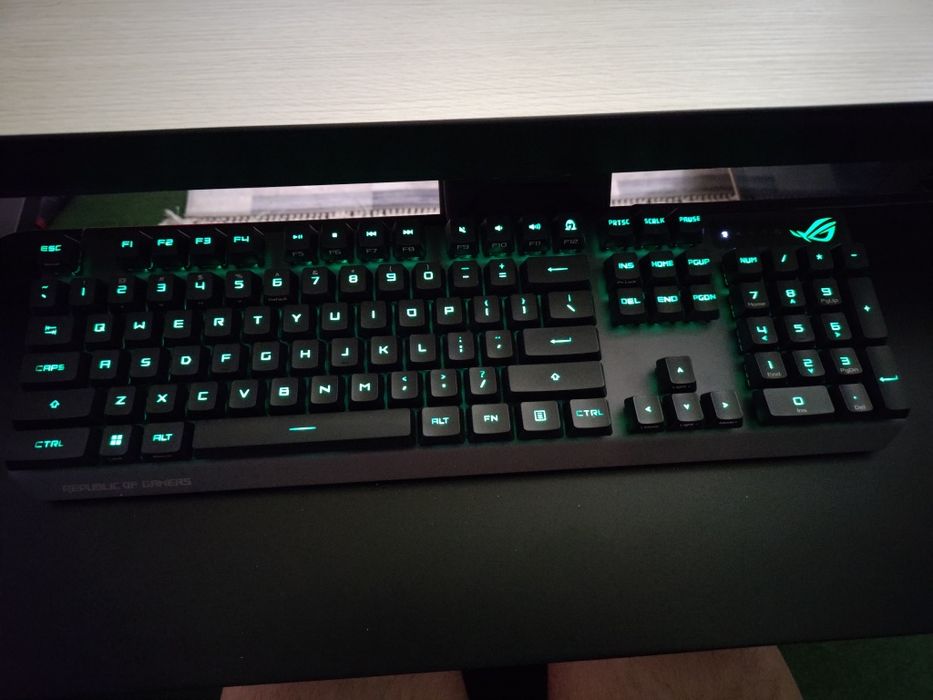Asus ROG Strix Scope RX - klawiatura gamingowa