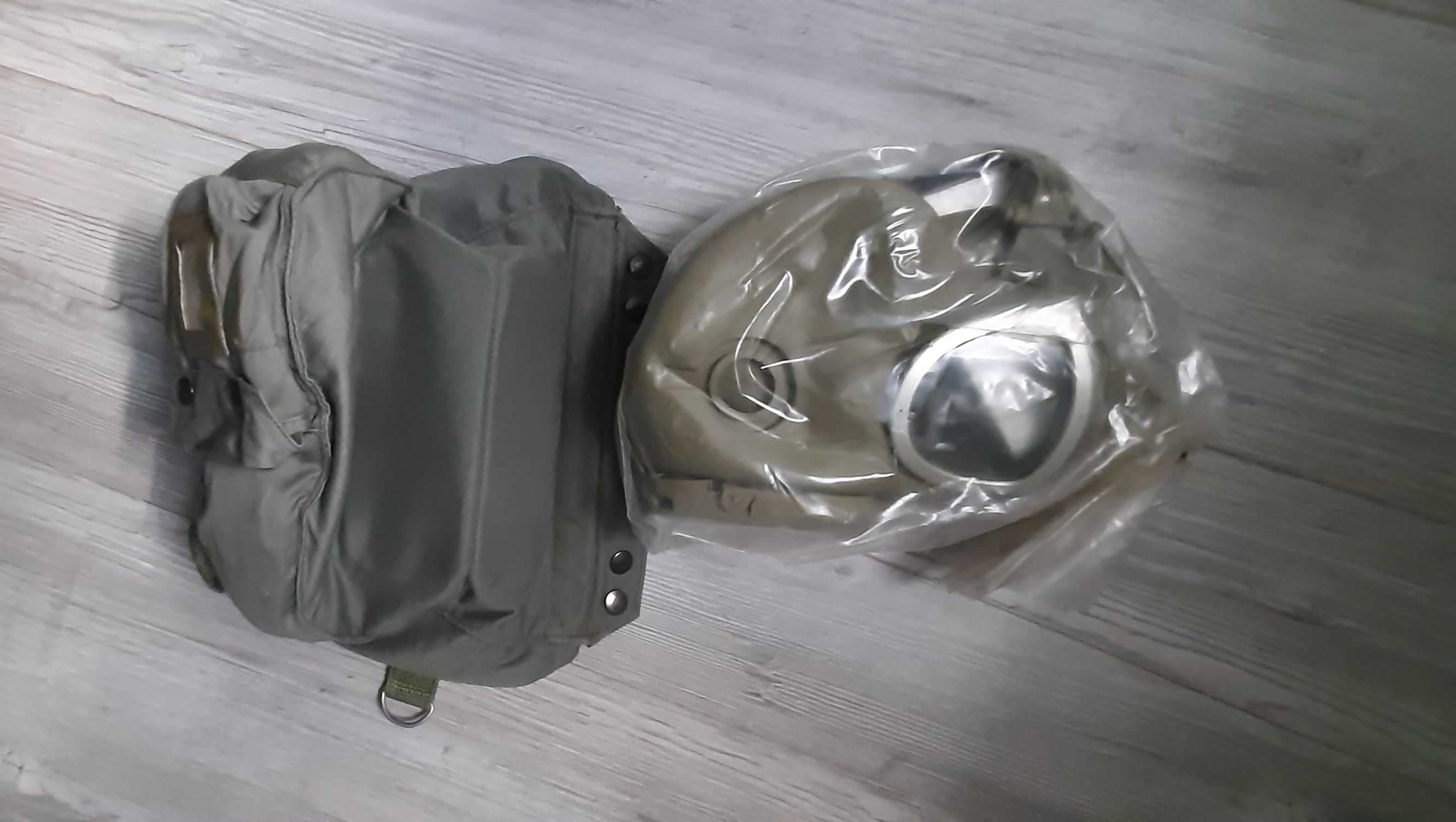 Hełm wz 67 z roku 1971 w zestawie z maską pgaz mp4(zafoliowana)