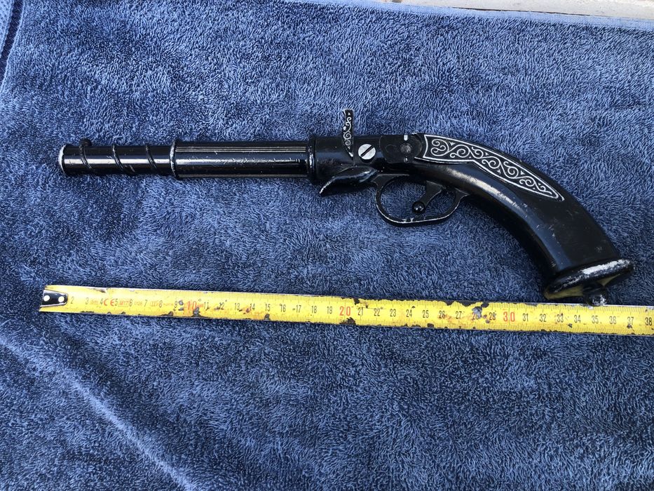 Продам іграшку игрушку сувенір сувенир пістолет пистолет мушкет