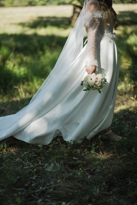 Продам весільну сукню