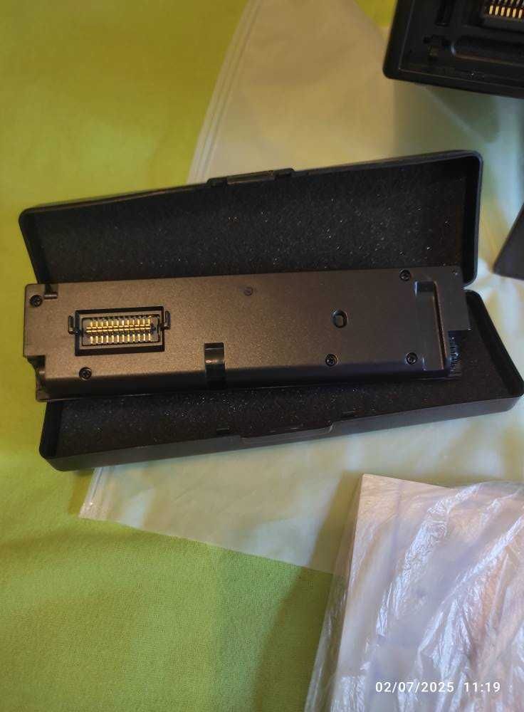 Auto rádio com Bluetooth, microfone, entrada de USB, CD, comando